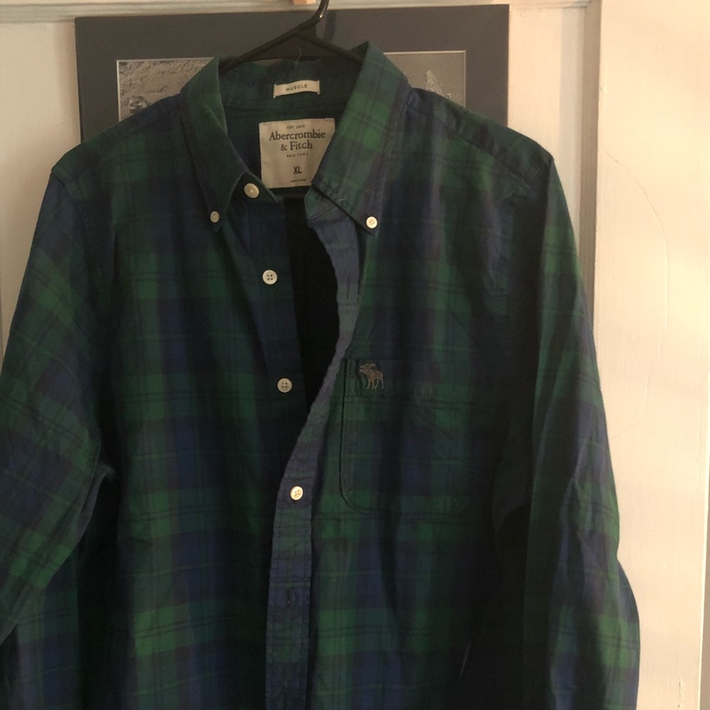 Men’s long sleeve button down shirt